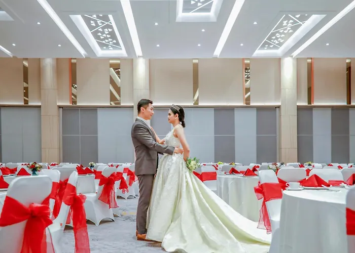 HARRIS Hotel&Conventions Bundaran Satelit Surabaya